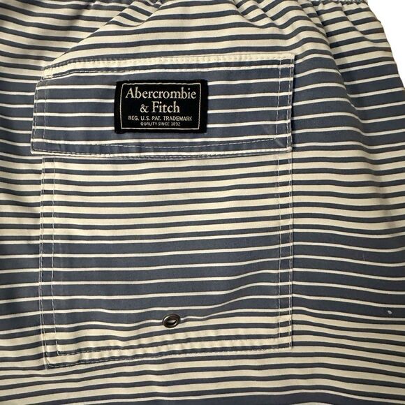 Abercrombie & Fitch ~ Mens Nay striped board shorts ~side and back pockets - Picture 5 of 10